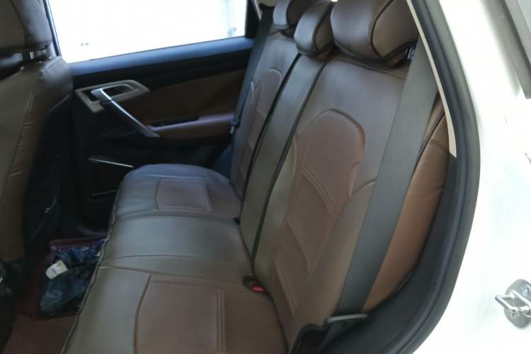 Used Geely Auto Emgrand X7 Sport 2016 1.8TD Automatic ZhiZun Version Left Rear Seat