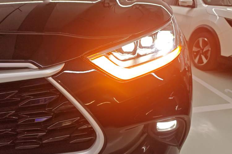 Used Toyota Highlander 2022 380T Four-Wheel Drive Prestige Edition 7-Seater Left Front Headlight