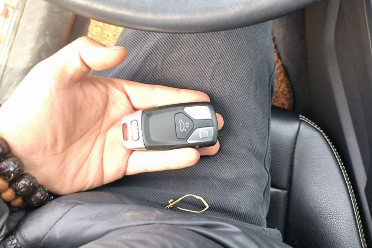 Used Audi A4L 2019 40 TFSI Ambition China VI
