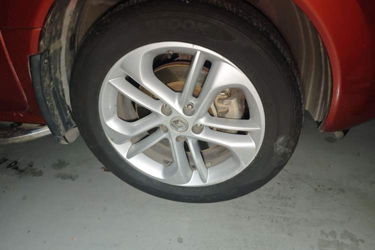 Used Renault Koleos 2010 2.5L 4x4 Luxury Version
