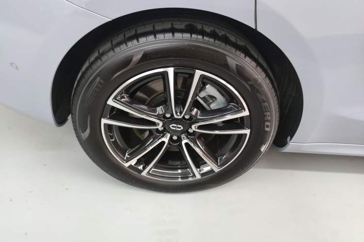 Used Hima AITO M5 2025 All-Electric Ultra Rear-Wheel-Drive Version
