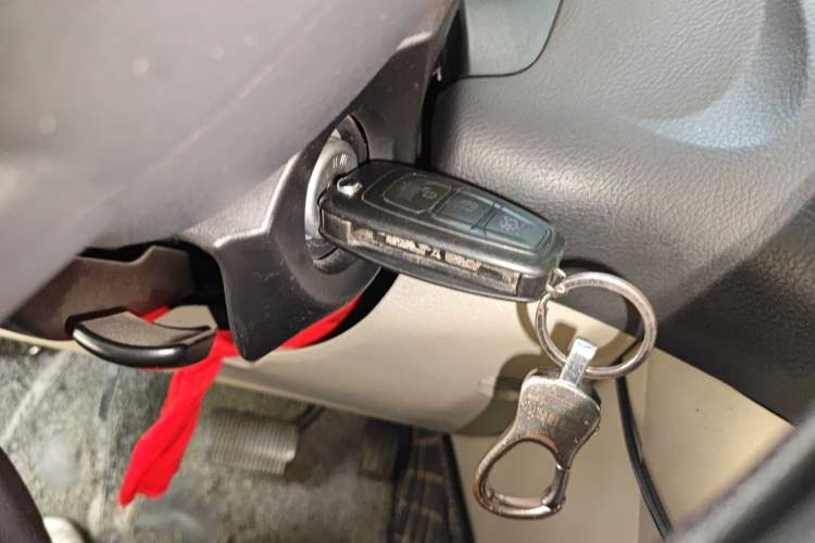 Used Ford Focus 2018 Sedan Classic 1.6L Automatic Comfort Plus Smart Drive Version Vehicle Key