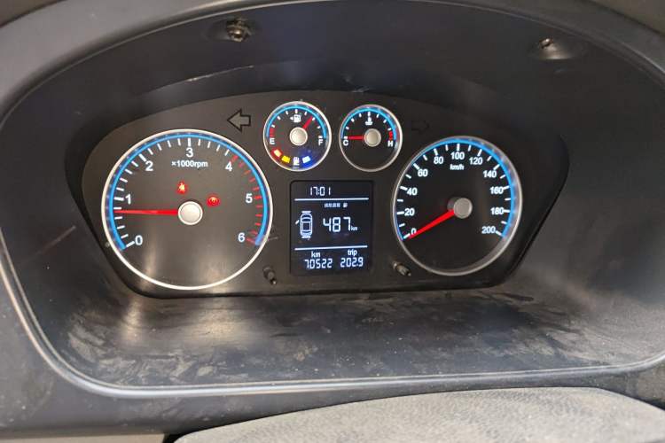 Used Foton Toano 2020 2.0T Multi-Function Short Wheelbase Mid-Roof 5/6-Seater China VI Emission Standard 4F20TC3 Instrument Cluster