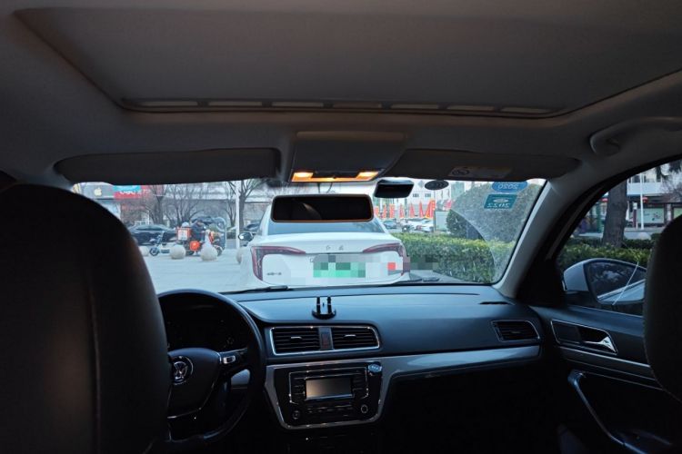 Used Volkswagen Lavida 2017 1.6L Automatic Comfort Edition