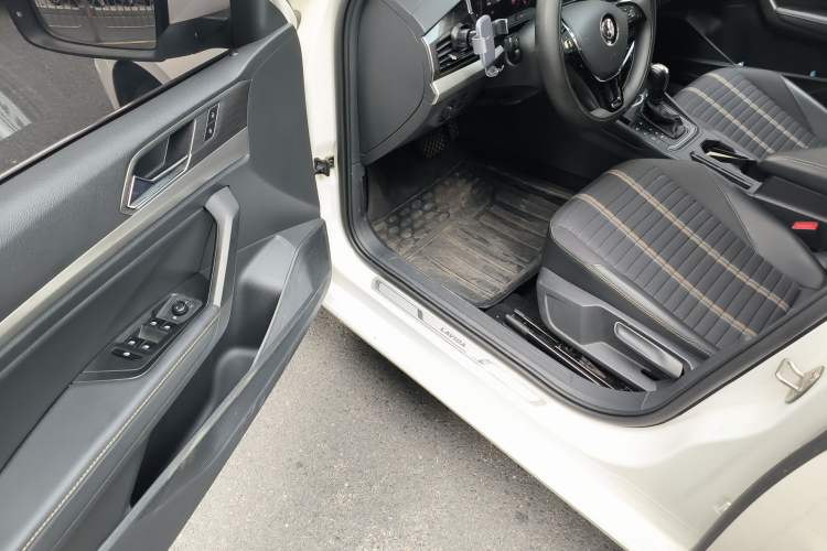 Used Volkswagen Lavida 2019 1.5L Automatic Vision Edition China VI Standard Driver Seat