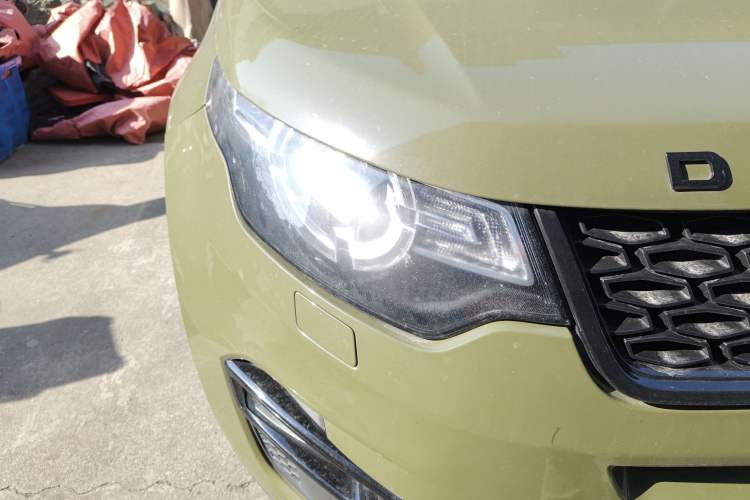 Used Land Rover Discovery Sport 2016 2.0T HSE Right Front Headlight