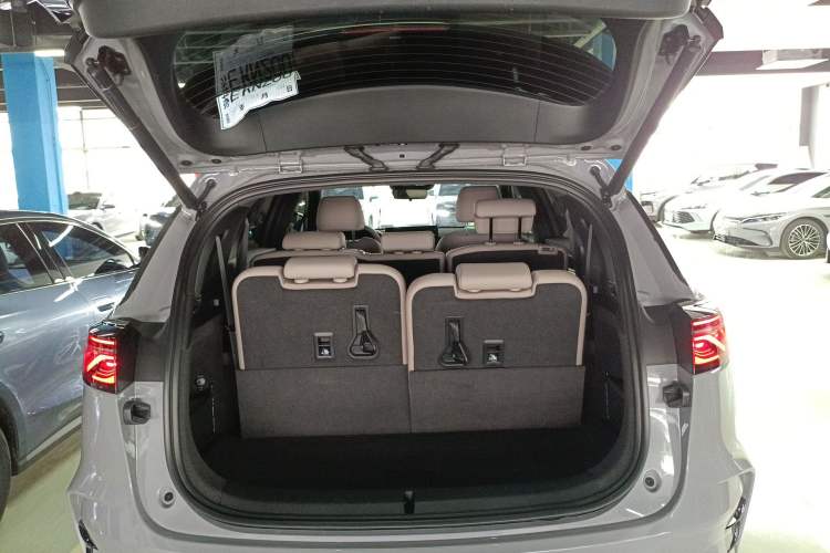 Used BYD Tang New Energy 2025 Intelligent Driving Version DM-i 115KM Prestige Edition Trunk