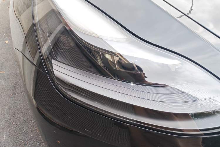 Used Tesla Model Y 2021 Long-Range All-Wheel-Drive Version 3D7