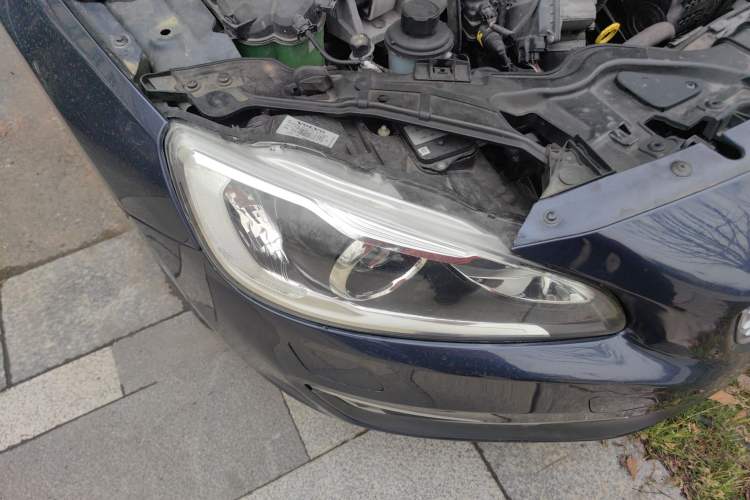 Used Volvo V60 2014 T5 Zhiya Edition