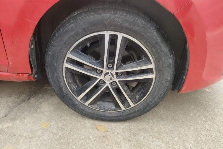 Used Skoda Rapid Spaceback 2014 1.6L Automatic Enjoyment Edition