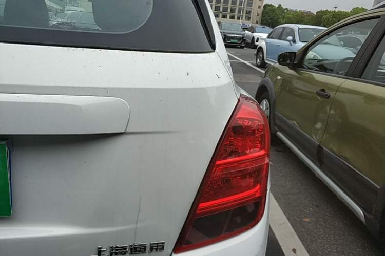 Used Chevrolet Trax 2016 1.4T Automatic Two-Wheel Drive Luxury Version Right Rear Taillight