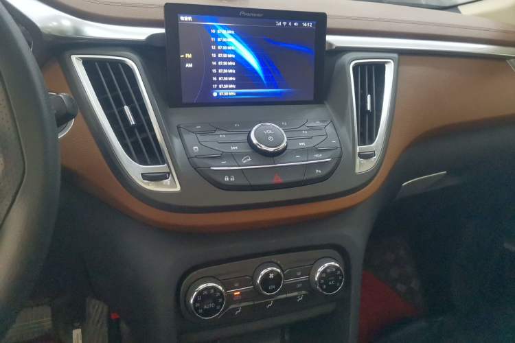 Used Soueast DX7 2018 1.5T Automatic Glory Edition