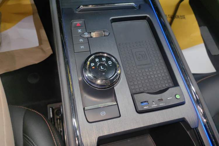 Used Ford Mondeo 2022 Facelifted EcoBoost 245 Ultimate Edition Gear Lever