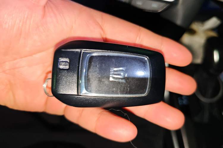 Used Toyota Crown Kluger 2024 2.5L HEV Two-Wheel Drive Luxury Edition Vehicle Key