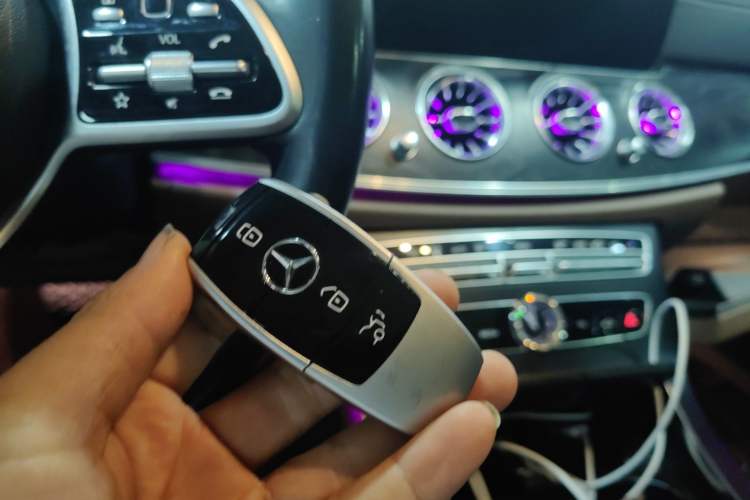 Used Mercedes-Benz E-Class 2016 E 200 L Vehicle Key