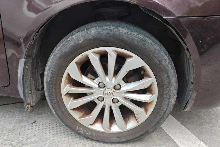 Used Geely Auto Vision 2016 1.5L Automatic Happiness Edition Right Front Wheel Hub