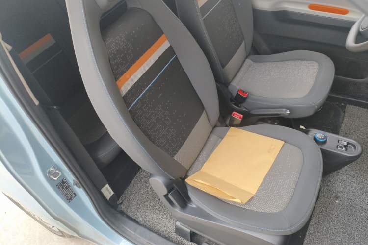 Used Wuling Hongguang MINIEV 2020 Enjoyment Model Lithium Iron Phosphate Right Front Seat