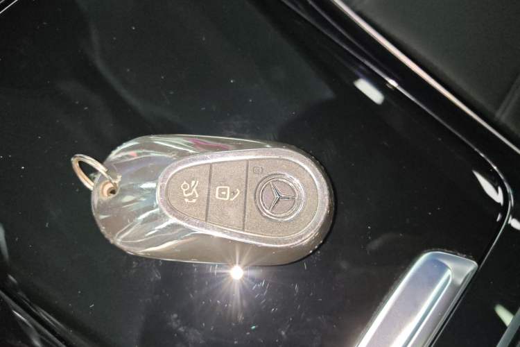 Used Mercedes-Benz C-Class 2022 Facelift C 260 L Vehicle Key