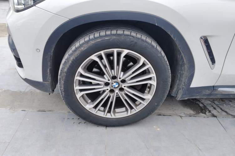 Used BMW X3 2018 xDrive28i Luxury Package China VI Emission Standard
