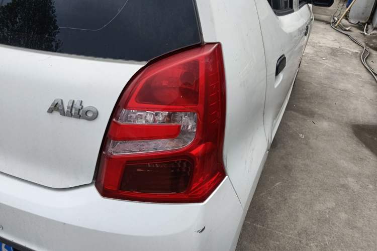 Used Suzuki Alto 2013 Revised Version 1.0L Manual Comfort Edition Right Rear Taillight