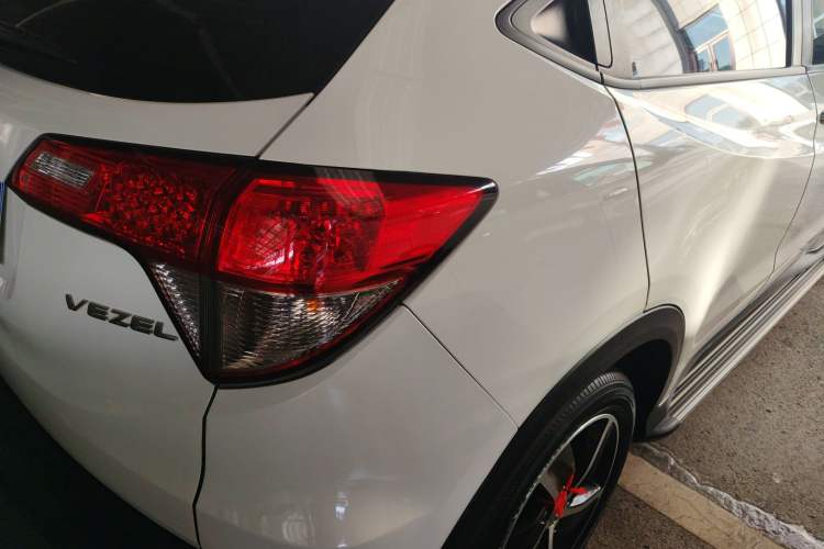 Used Honda Vezel 2020 1.5L CVT Pioneer Edition