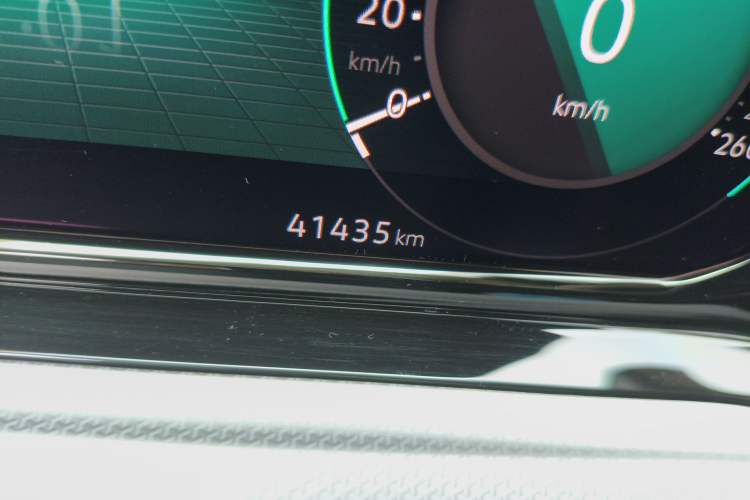 Used Volkswagen Golf 2021 280TSI DSG Pro Odometer Close Up