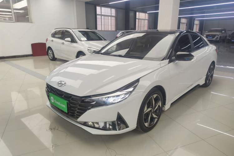 Used Hyundai Elantra 2021 1.5L CVT LUX Prestige Edition