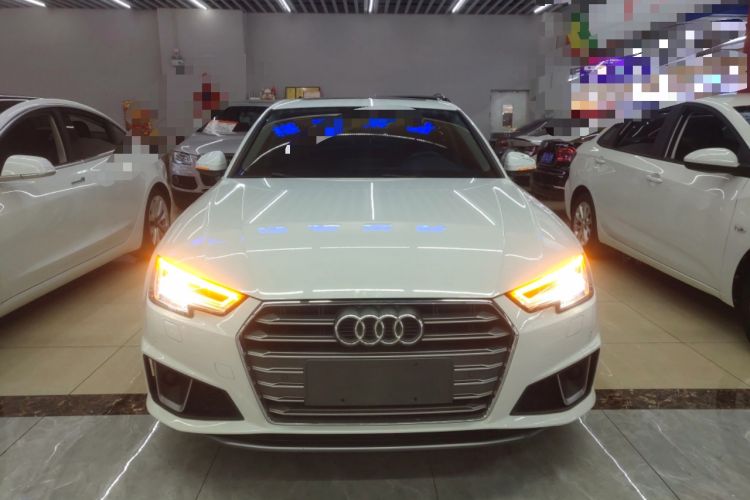 Used Audi A4L 2019 40 TFSI Fashion Version China V