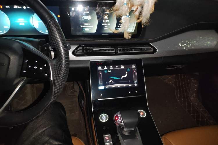 Used BAIC Beijing X7 2020 1.5TD DCT Leading Edition Audio And AC Panel