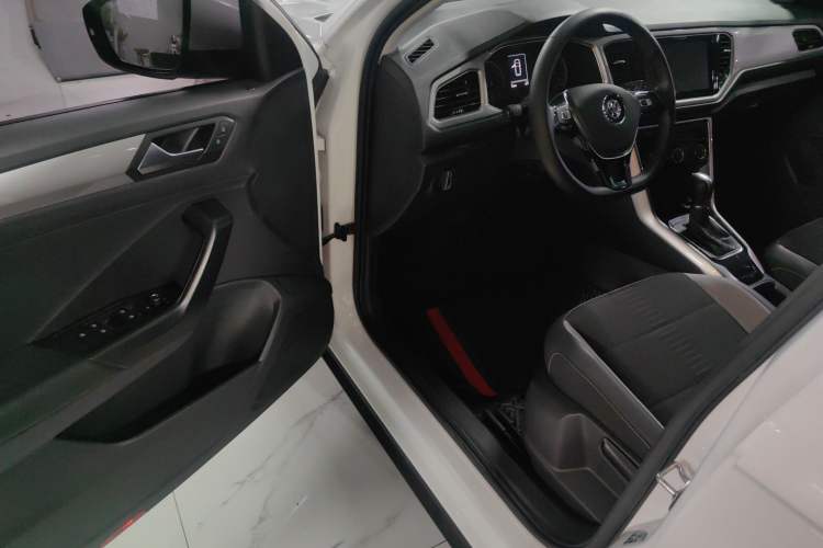 Used Volkswagen T-ROC 2020 280TSI DSG Two-Wheel-Drive Elite Version