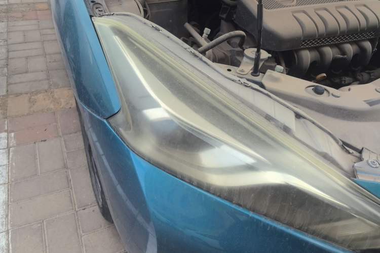 Used Nissan Lannia 2016 1.6L CVT Smart Cool Edition Right Front Headlight