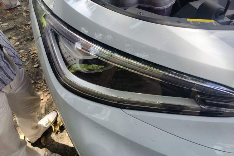 Used Volkswagen ID.4 X 2023 Smart Enjoyment Long-Range Version Right Front Headlight