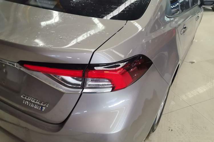 Used Toyota Corolla 2021 Dual-Engine 1.8L E-CVT Pioneer Edition
