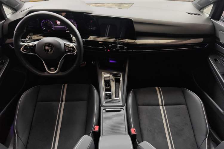 Used Volkswagen Golf 2021 280TSI DSG R-Line
