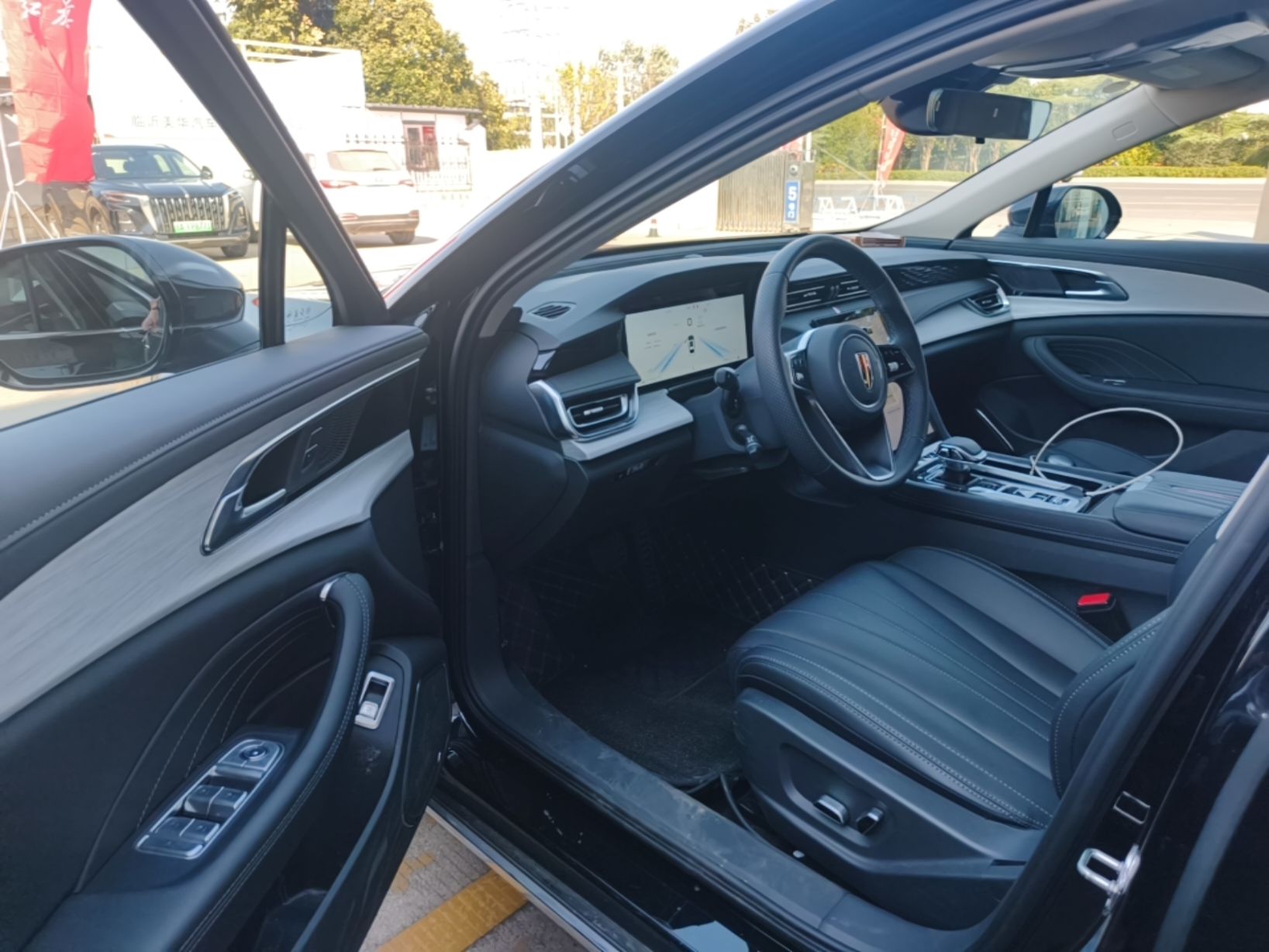 Hongqi H5 PHEV 2025 130 Super Hybrid Version — снимка 18