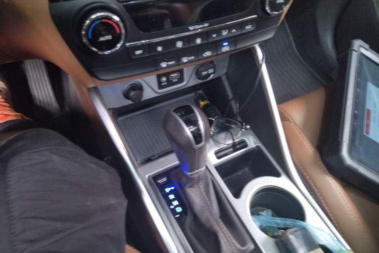 Used Hyundai Tucson 2015 1.6T Dual-Clutch Two-Wheel-Drive Leading Model