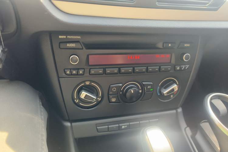 Used BMW X1 2013 sDrive18i Fashion Model