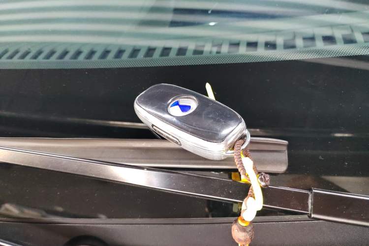 Used Denza D9 2022 DM-i 970 Four-Wheel Drive Prestige Model
