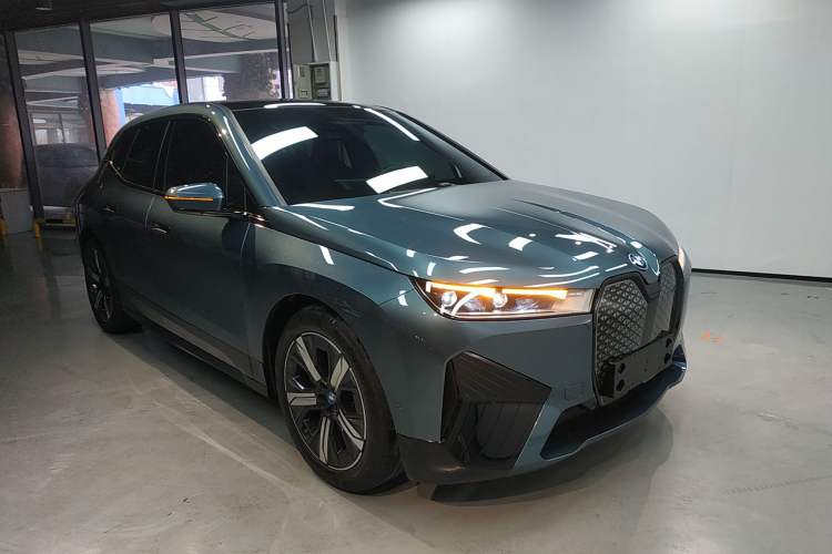 Used BMW iX 2022 xDrive40
