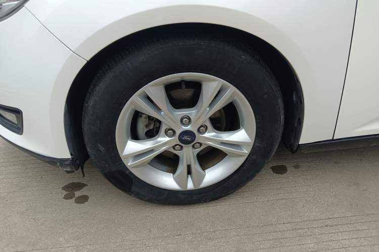 Used Ford Focus 2017 Hatchback 1.6L Automatic Comfort Plus SmartDrive Edition
