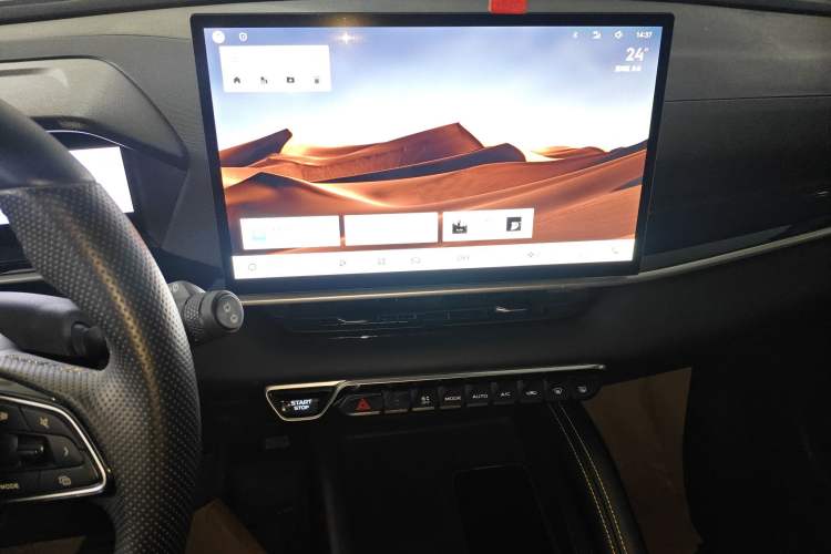 Used Geely Auto Coolray 2025 Bin Yue L 1.5T DCT Starlight Edition