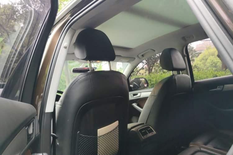 Used Audi Q5 2017 40 TFSI Technology Edition Headliner