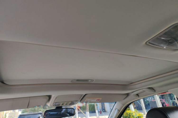 Used JMC Yusheng S350 2016 2.0T Automatic All-Wheel Drive Gasoline Luxury Version with Sunroof 5 Seats