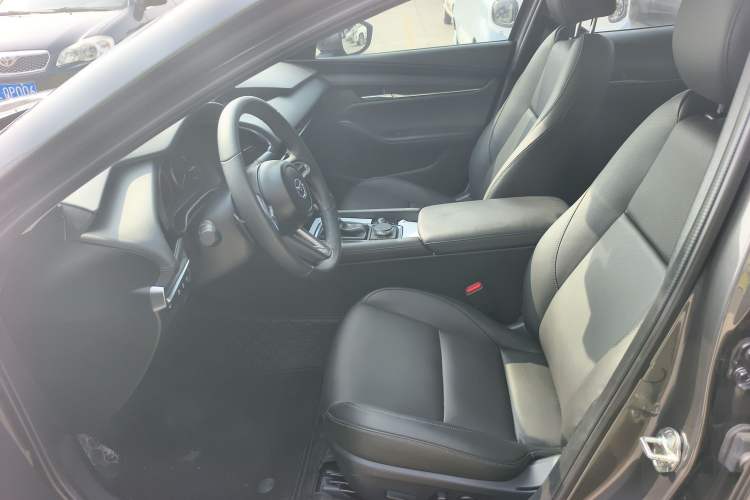 Used Mazda Mazda 3 Axela 2023 2.0L Automatic Zhiyao Edition