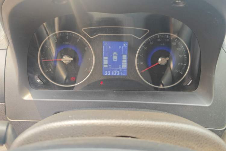 Used FORTHING Joyear X3 2016 1.5L Comfort Model Odometer Close Up