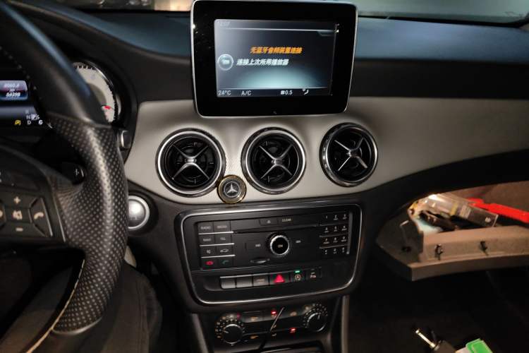 Used Mercedes-Benz GLA 2016 GLA 200 Sport Edition Audio And AC Panel