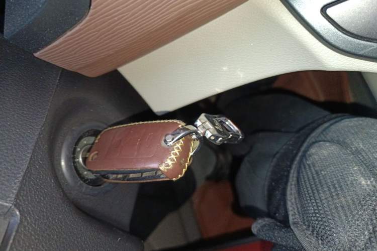 Used FORTHING Lingzhi 2019 M5L 1.6L 7-Seater Exclusive Model China VI Standard Vehicle Key