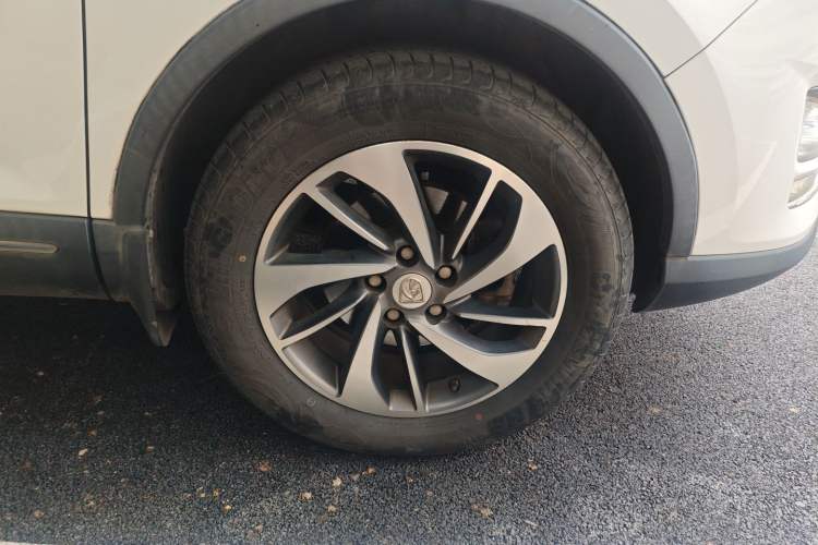 Used Baojun 560 2015 1.8L manual luxury version
