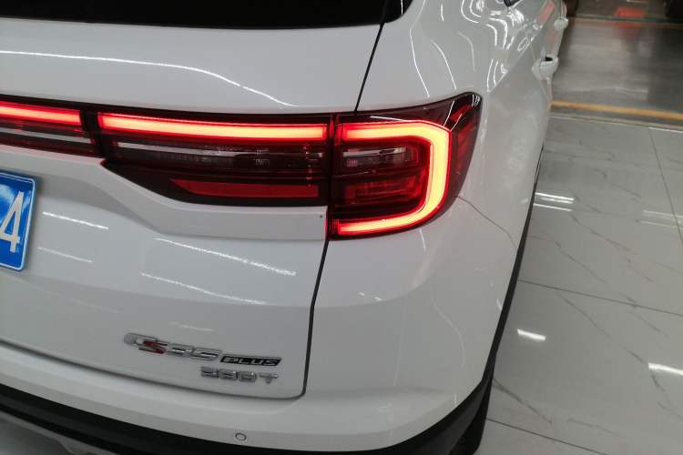 Used CHANGAN CS35PLUS 2019 1.4T DCT Chuanlian Blue Whale Edition Right Rear Taillight