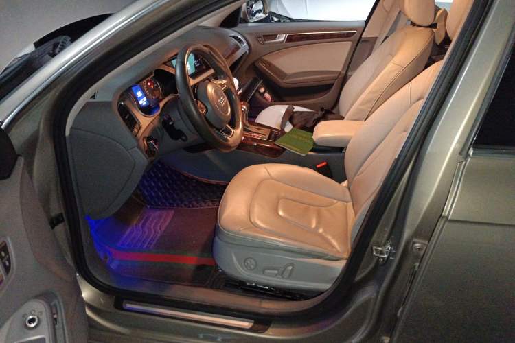 Used Audi A4L 2013 35 TFSI Automatic Comfort Model
